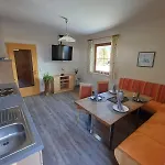 Ferienhaus-birgit-gerald-reinbacher * Grobming