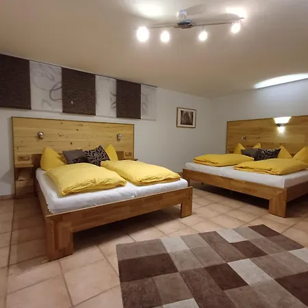 Ferienhaus-birgit-gerald-reinbacher * غوربمينغ